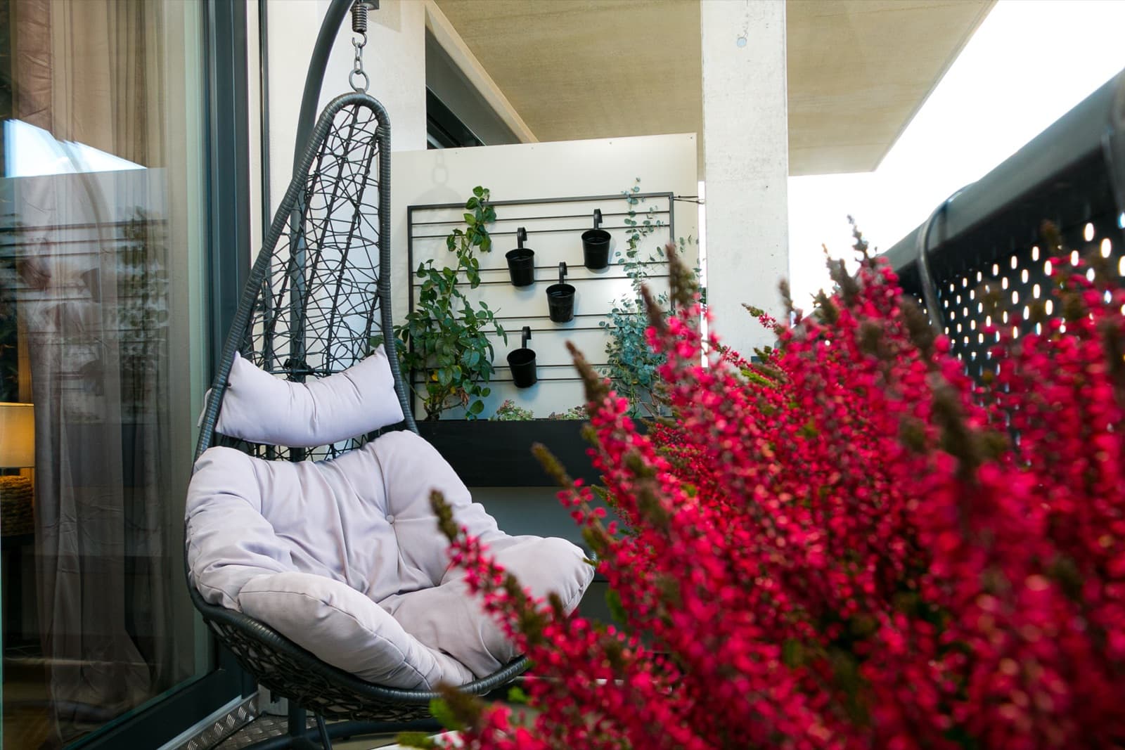 Wohnung mit traumhaftem Ausblick und Balkon nahe der Therme Wien — Foto 4