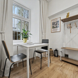 Kitchen counter with microwave and kettle in well-stocked Vienna holiday rental