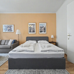 Dining area with modern chairs and warm lighting in spacious Vienna holiday rental