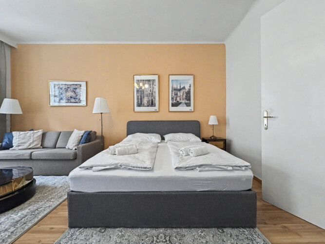 Dining area with modern chairs and warm lighting in spacious Vienna holiday rental